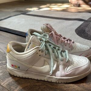 Nike “Be True” pride low dunks